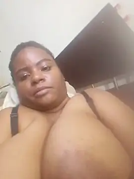 bigtitssxx webcam