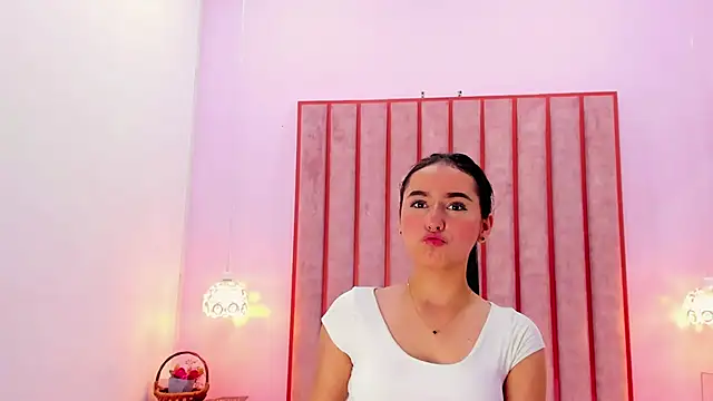 Zoe_Monrow webcam