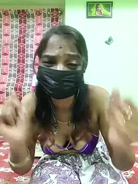 Tamil_Ishu webcam