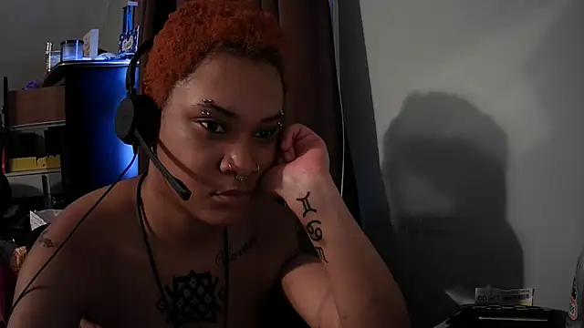 nickytheehawtie webcam