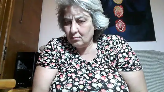 ExquisiteMature webcam