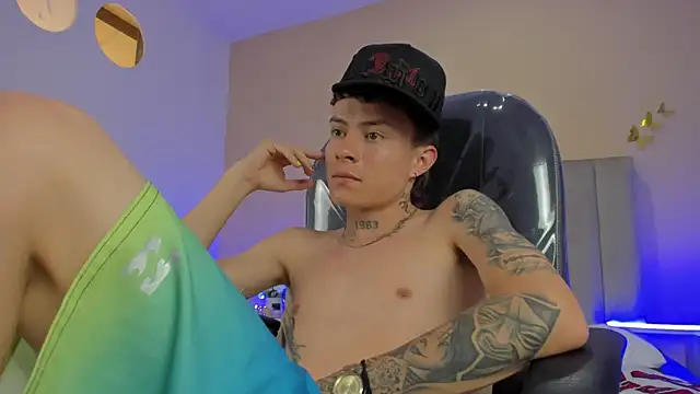Nascary_Fox webcam