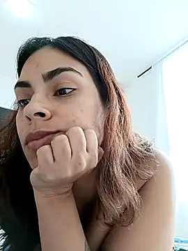 Webcam Model (Ivanna2)  is live.Free join now!