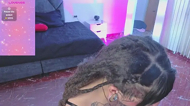 _sharlotte777 webcam