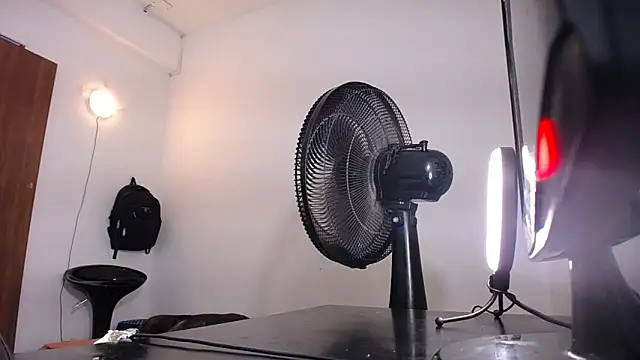 yselahot webcam