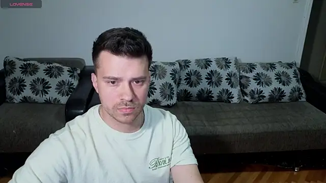 JohnnyStepBro webcam