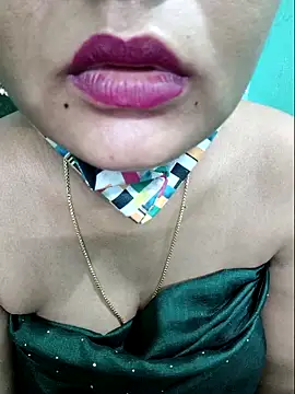 Ramya-hot-gueen webcam