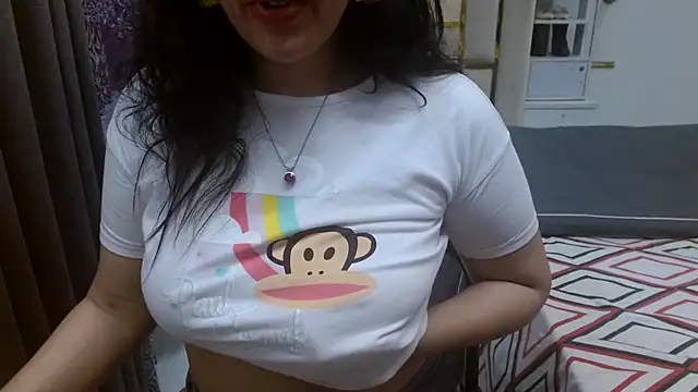 Lovelywife786 live sex cam