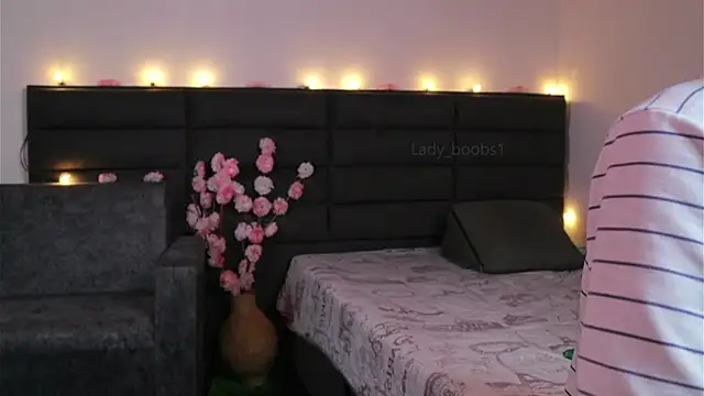 kathieandpovcock1 live sex cam