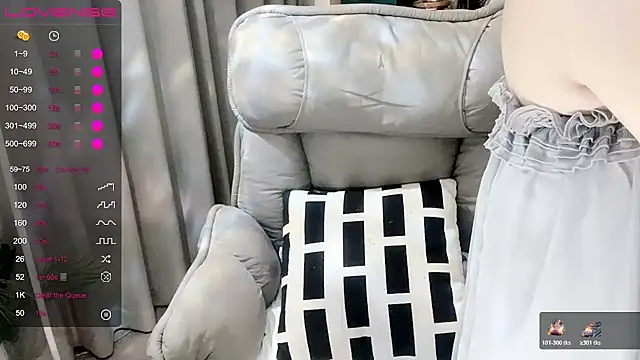 Monica-666888- webcam