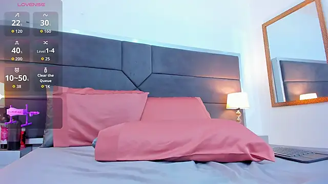 mia__poppy webcam