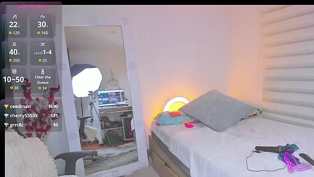 SharonVelvet webcam