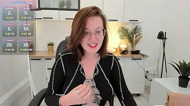 Charmy_Gracy webcam