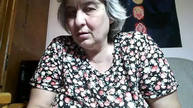 ExquisiteMature webcam