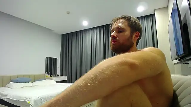 LorenzoLux live sex cam