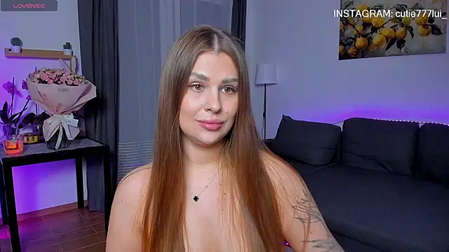 Lui_Cute webcam