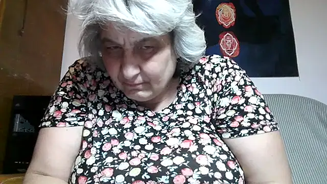 ExquisiteMature webcam