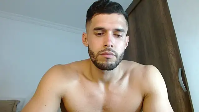 Noah_jhonsonn live sex cam
