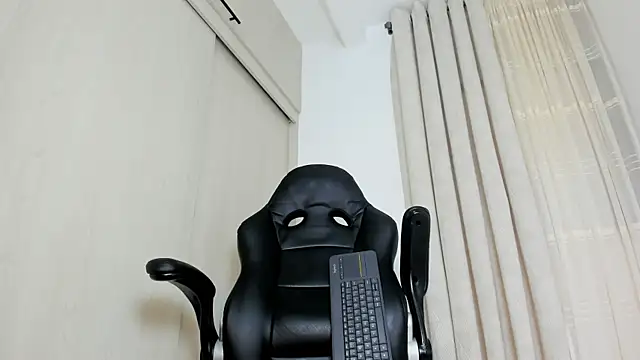 Biscuit_oliva webcam