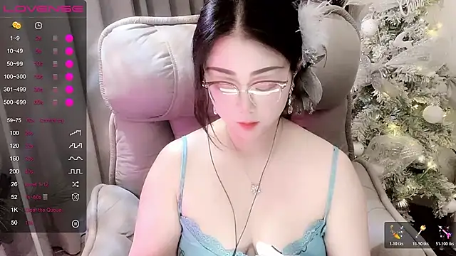 Monica-666888- webcam