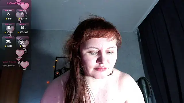 Nikki_March webcam