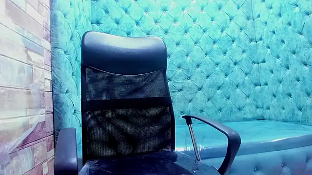 LeilaSmith_ webcam