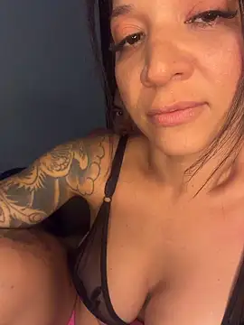 Biazinhabdsm webcam