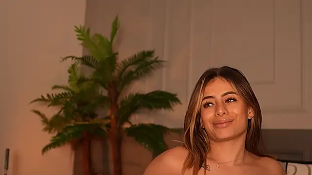 Amara_Velvet_ webcam
