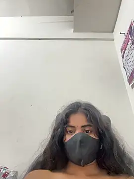 sexy-riyaa43 webcam