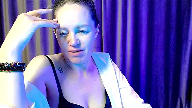 fern_lust - Fern_Lust's free webcam - UK Sex Cams