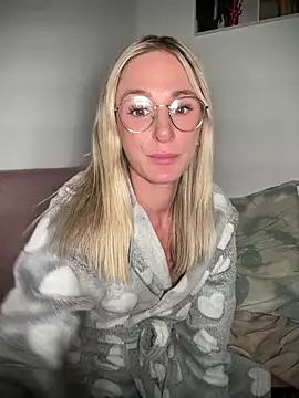 Liana_Lou webcam
