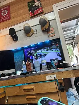Twist_N_Tease webcam