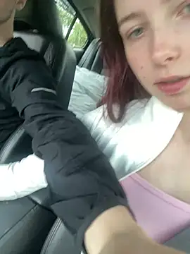 DanielleBabe webcam