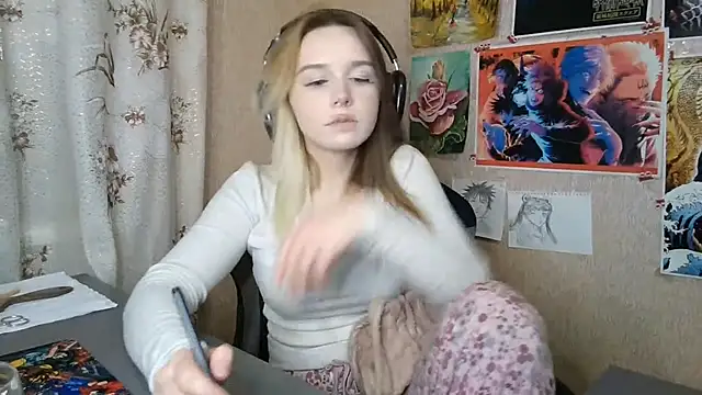MilaTyan webcam