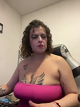 MiaHotboobs webcam