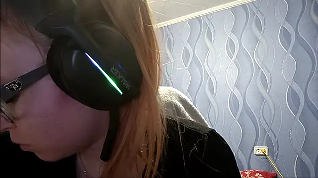 Sheriscute webcam