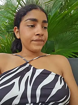Milu_Luthor webcam
