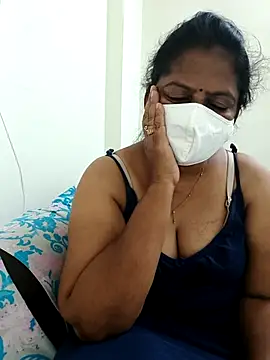 tamil_manjalmaami webcam