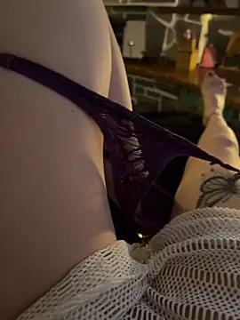 Charley2342 webcam