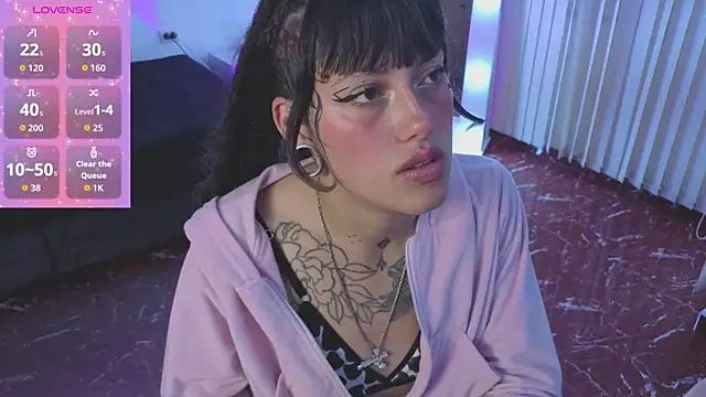 _sharlotte777 webcam