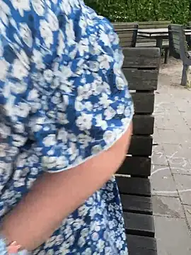 SummerHoney webcam