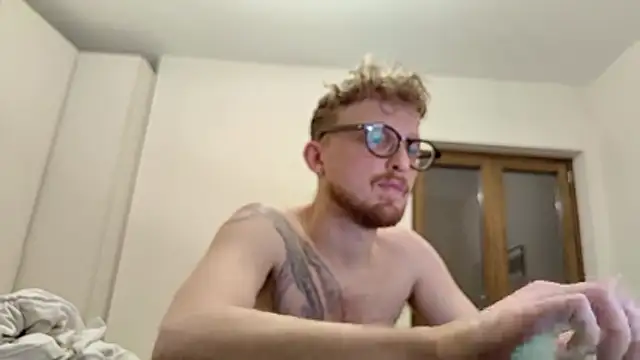 Red_dragon94 webcam