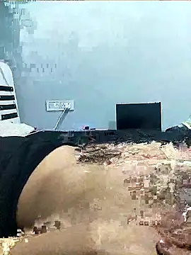 Slutybitchhh webcam