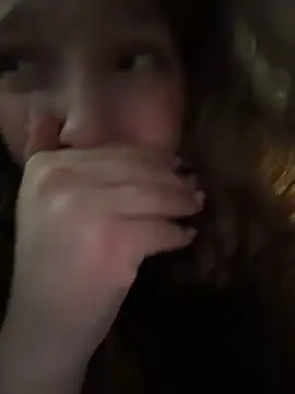outside_rosy (F teen) - Finger in my tight pussy!