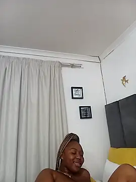 IceBellaCane313 webcam