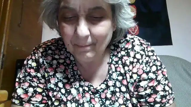 ExquisiteMature webcam