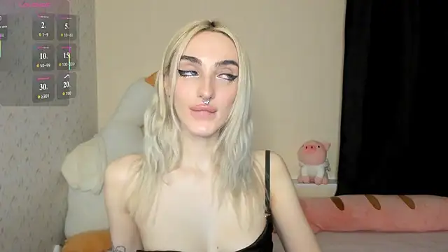 succubantra live sex cam