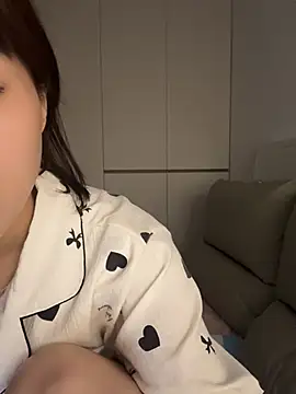 Nana-3 Stripchat cam model