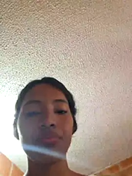 Rubievans22 webcam