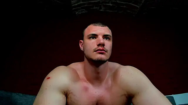Troy_Bigtitan